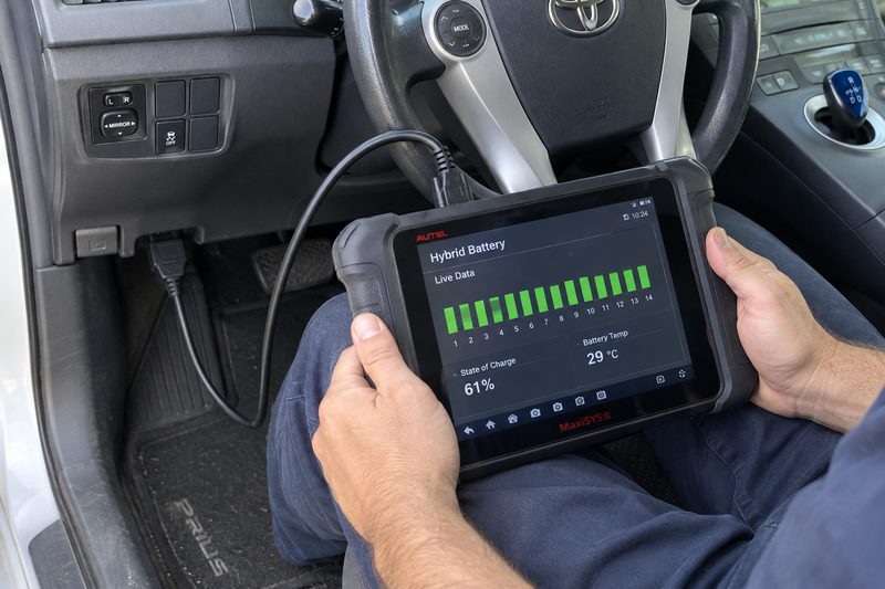 Hybrid battery diagnostics at Dakota Ridge Auto